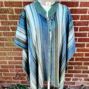 - AMOR RTL $200  A LA VIDA ALPACA FAIR TRADE SOFT SHAWL WRAP CAPE NWT